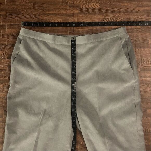 Alfred Dunner Gray Corduroy Ankle Pants Size 16 High Rise Pull On Stretch - Picture 9 of 9